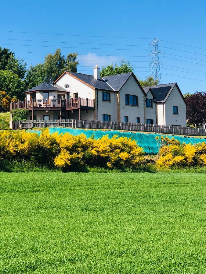Doura Lodge Inverness Bagian luar foto
