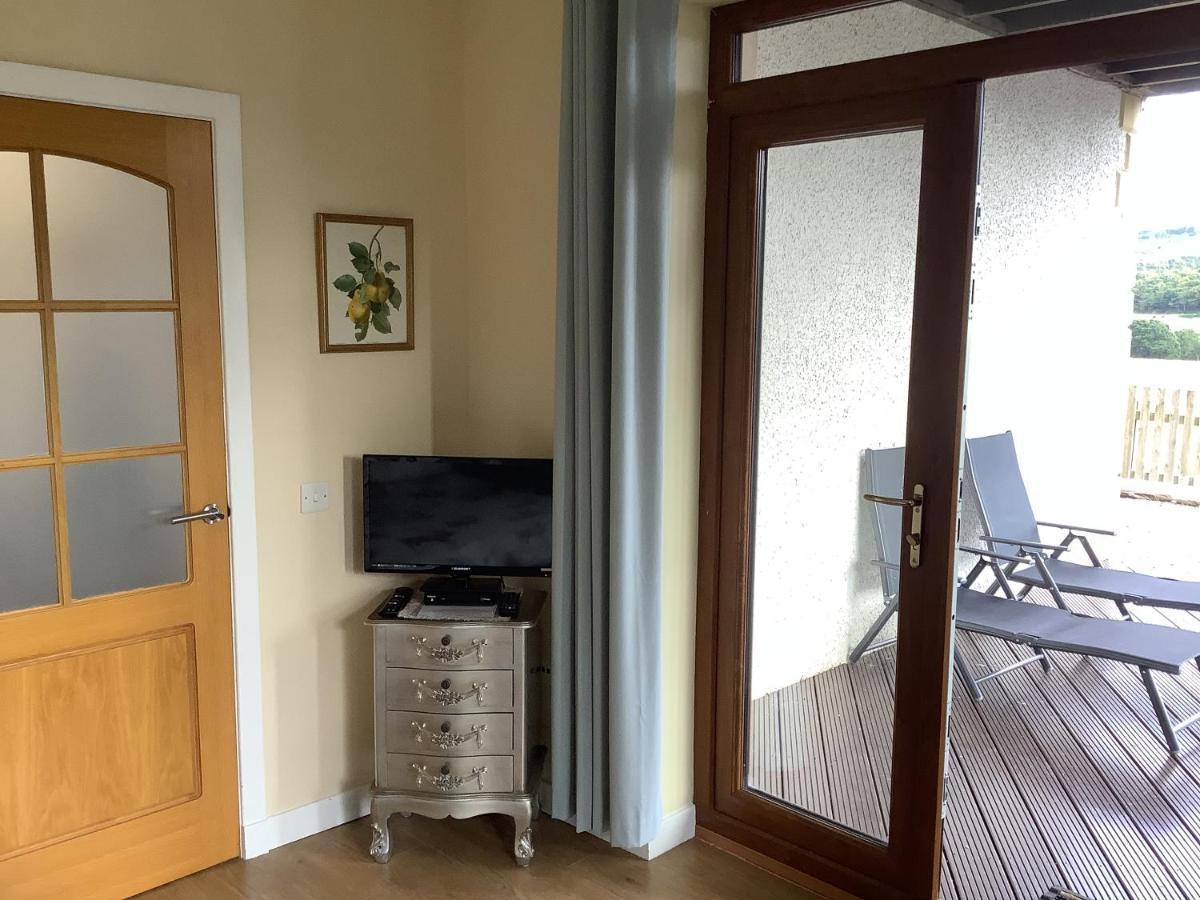 Doura Lodge Inverness Bagian luar foto