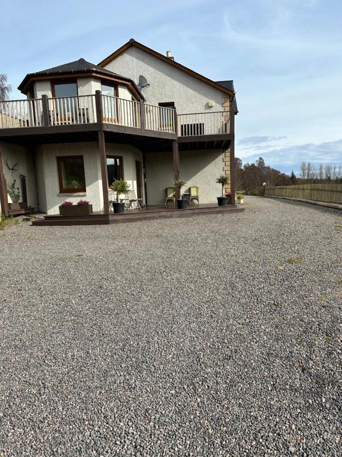 Doura Lodge Inverness Bagian luar foto