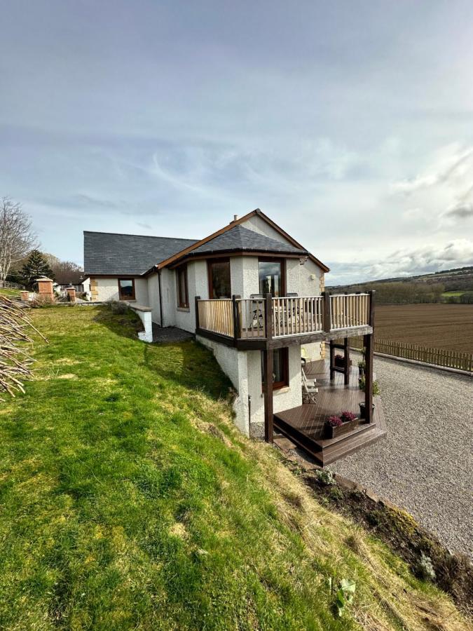 Doura Lodge Inverness Bagian luar foto