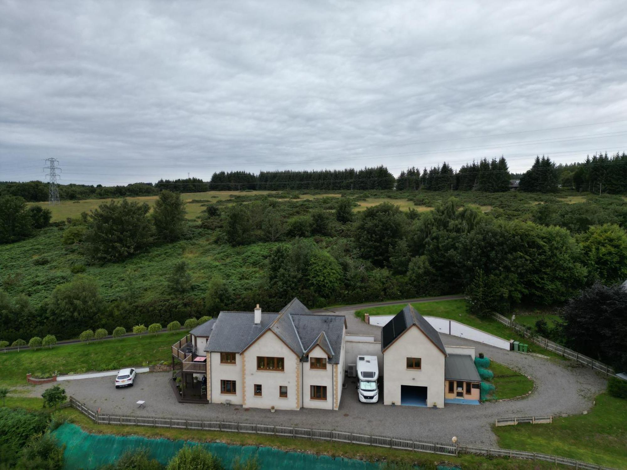 Doura Lodge Inverness Bagian luar foto