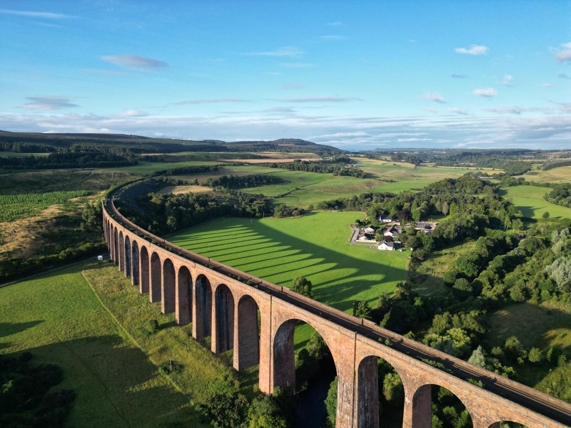 Doura Lodge Inverness Bagian luar foto