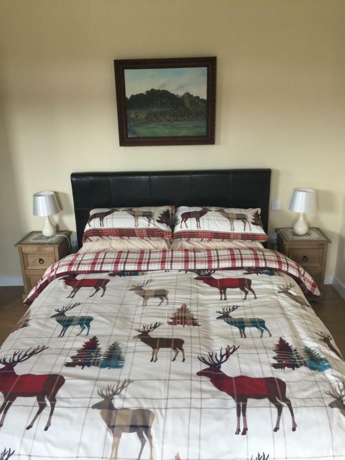 Doura Lodge Inverness Bagian luar foto