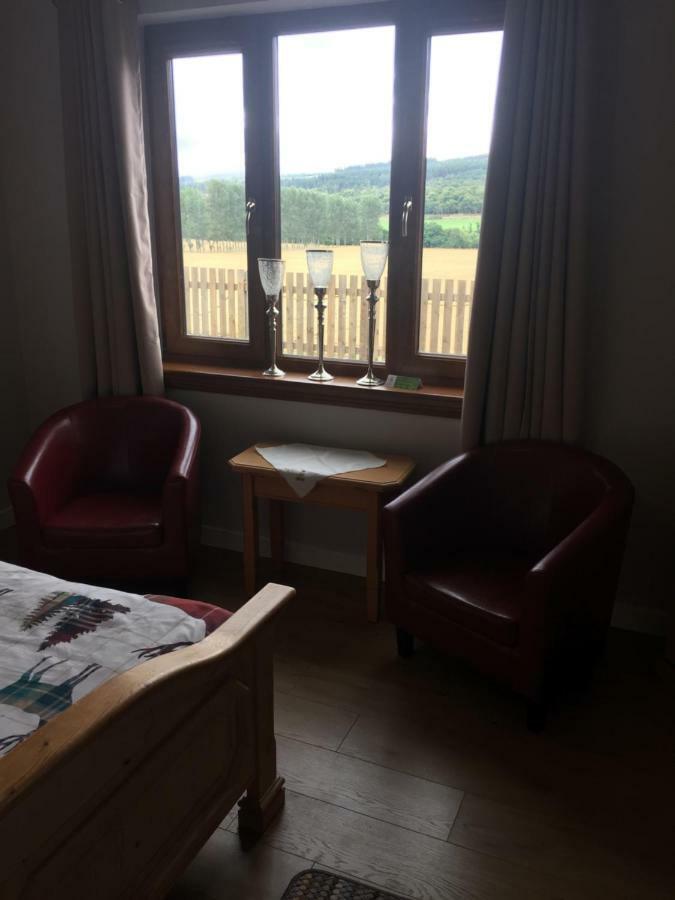 Doura Lodge Inverness Bagian luar foto