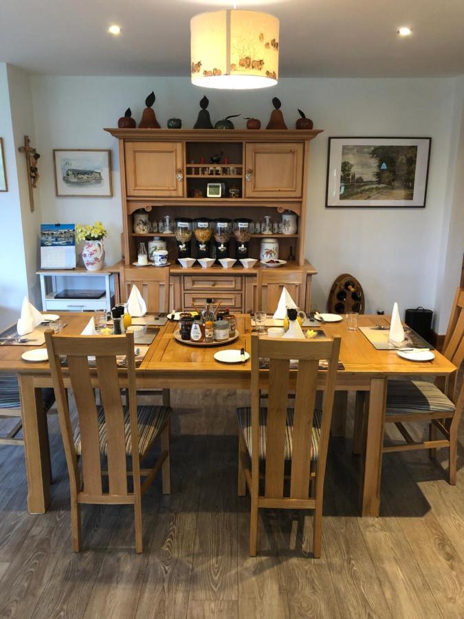 Doura Lodge Inverness Bagian luar foto